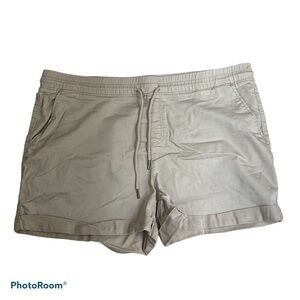 Time and Tru Plus Size Khaki Shorts Women’s XXL 20 Tan